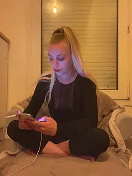 BrumeLove's Live XXX Chat