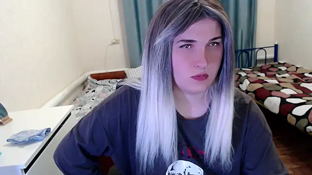 Show modela EvaMiron na web-kameri