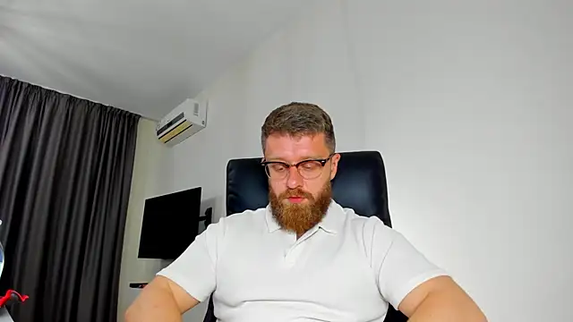 Findom_guyのウェブカメラショー