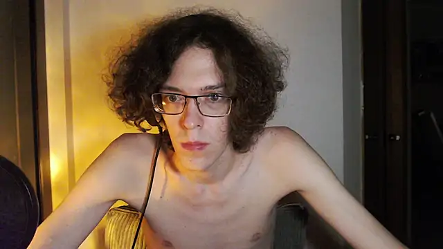 LovesomeCookie webkamerás műsora