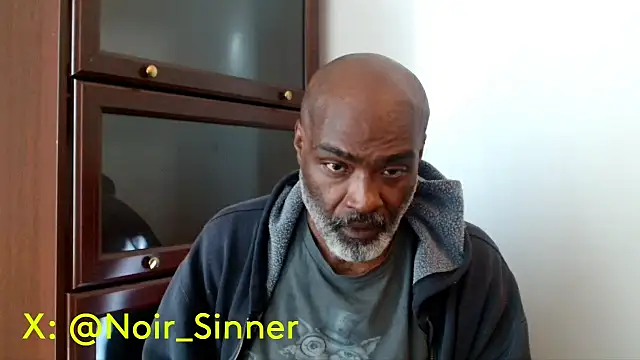 sinnernoir's Live XXX Chat