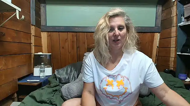 lisaxlovexxx webkamerás műsora