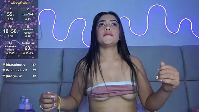 Webkamerová show Yiiraaa1