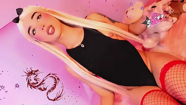 Miss-Saraii Webcam show