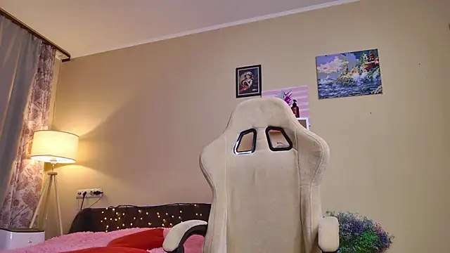 دردشة Mirellune الجنسية المباشرة