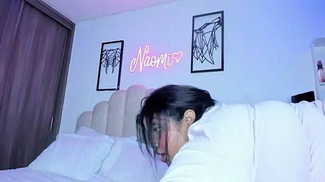 XXX chat uživo modela NaomiAsha