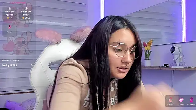 Caroline_rodriguez9 Adlı Modelin Canlı XXX Sohbeti