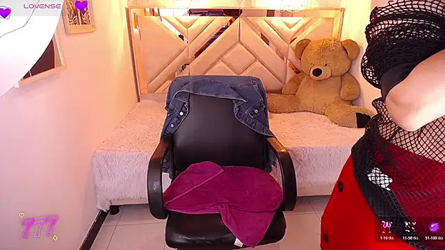XXX chat uživo modela ahmy_