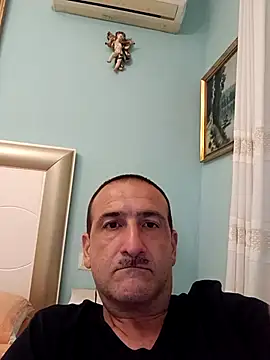 DanTrov79's Live XXX Chat