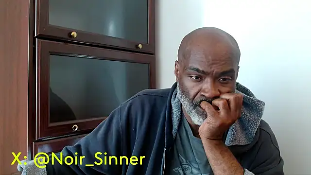 sinnernoir's Live XXX Chat