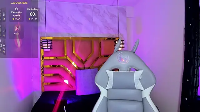 XXX chat uživo modela Luciifeer_