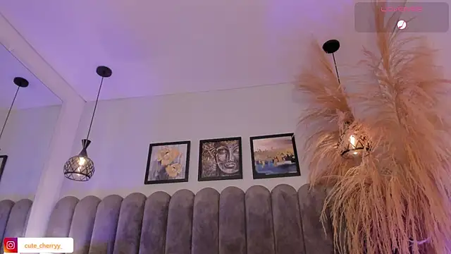cute__cherry_'s Live XXX Chat