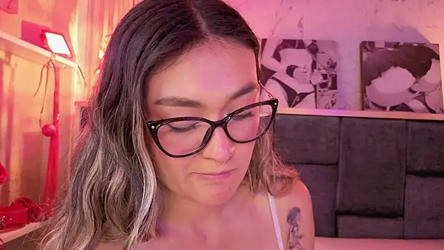 Chatroom XXX en direct de Im-Lola