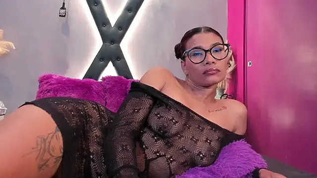 AtheneaBrownn Live XXX-chat