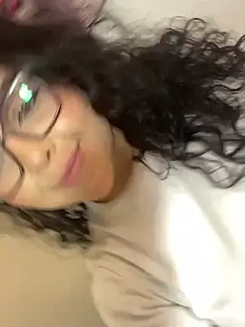 AlmaraRouge's Live XXX Chat