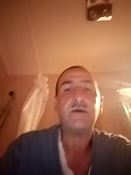 Chat +18 de DanTrov79 ao vivo