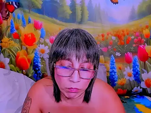 indianroxy's Live XXX Chat