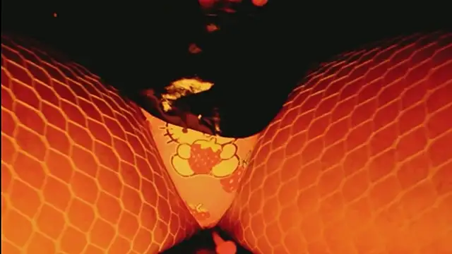 Pokazy przed kamerką – TS_MILK