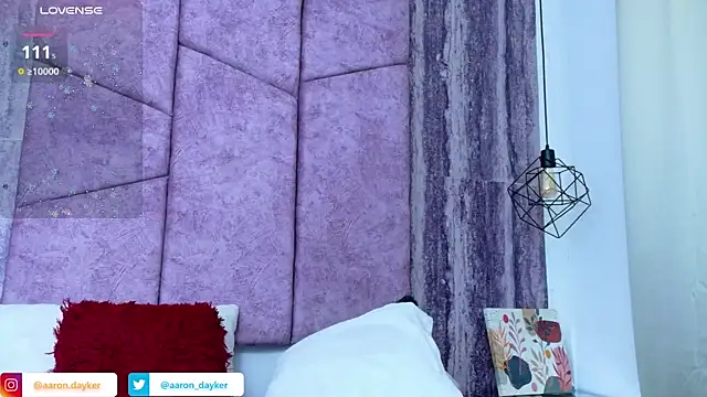 AronTawers Chat XXX live