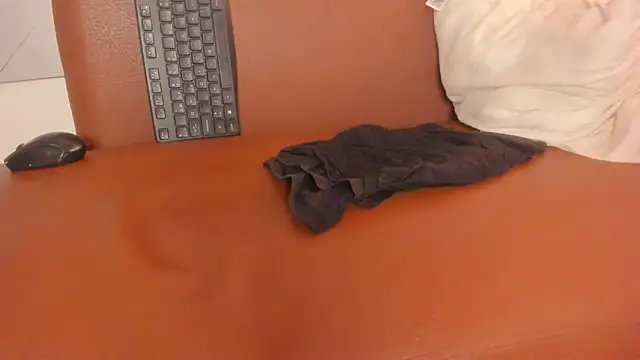 choco_dick_: διαδικτυακό σόου στην κάμερα