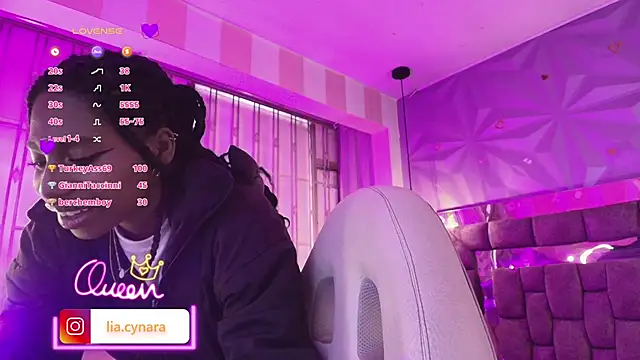 Queen_perla_'s Live XXX Chat