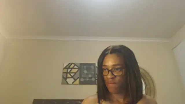 Creamyass22's Webcam Show