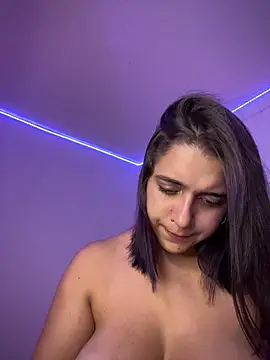 عرض كام Aliciia777