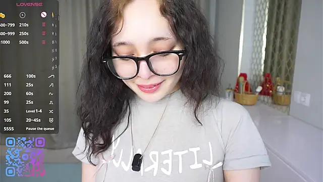 Chat XXX ao vivo de HannaHayles