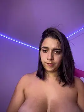 Aliciia777 Webcamshow