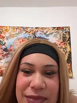 دردشة CurvyDusa الجنسية المباشرة