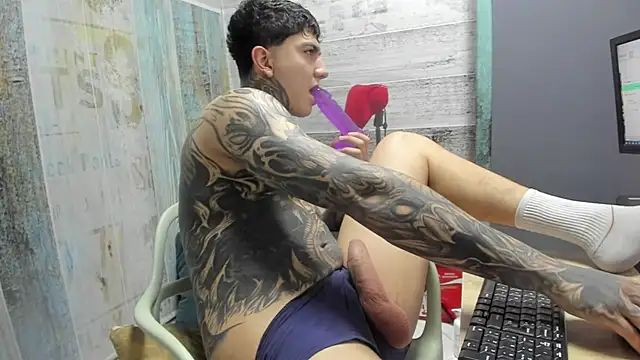 Gury_tattoo: вебкам-шоу