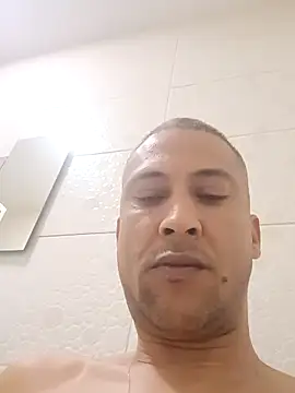 Arrombador20n Live XXX chat