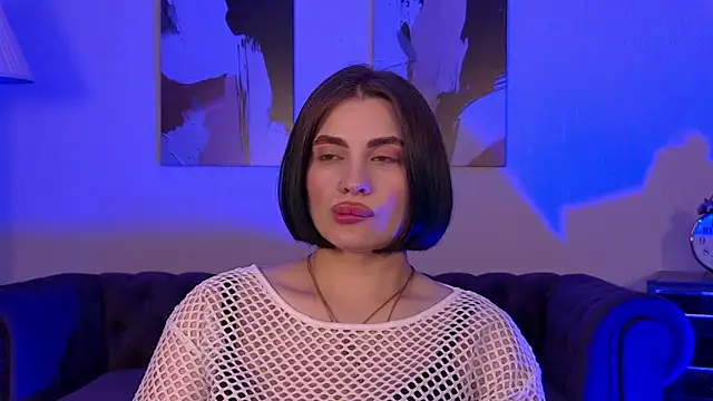 AdrianaToress: онлайн-секс-чат