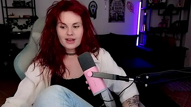 Chat XXX en directo de Della_Ideal