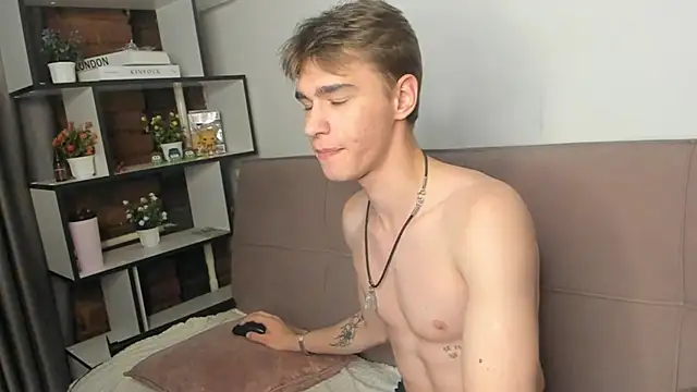 XXX chat uživo modela Shadow_blink