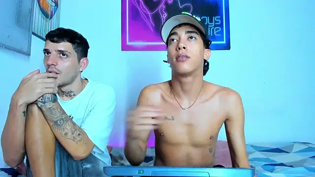 Pleasure_boys_hot's Webcam Show