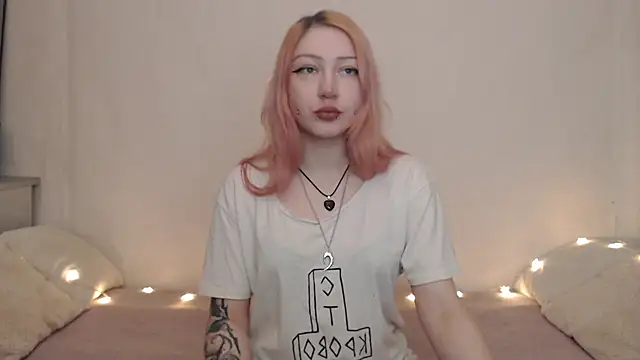 Emily_hardcore Adlı Modelin Canlı XXX Sohbeti