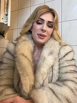 SelinaGalinsky6's Live XXX Chat