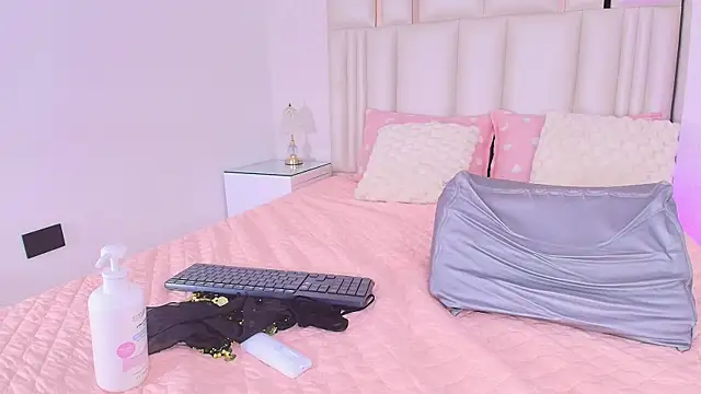 XXX chat uživo modela alanarose18
