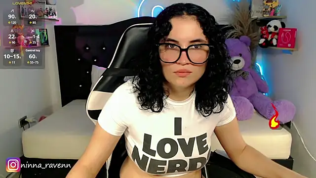 Ninna_ravenn – Live XXX-chat