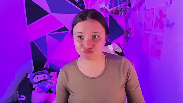 Czat XXX na żywo – little_emma0
