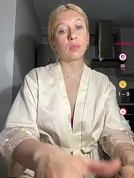 XXX chat uživo modela Kittie_Valentine