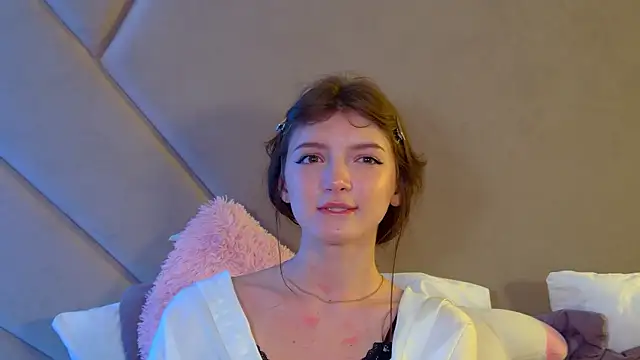 SophiaProve's Live XXX Chat