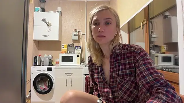 Chat +18 de AngelJeni ao vivo