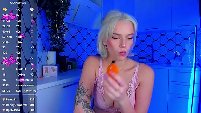 Candy_Mur Chat XXX in diretta