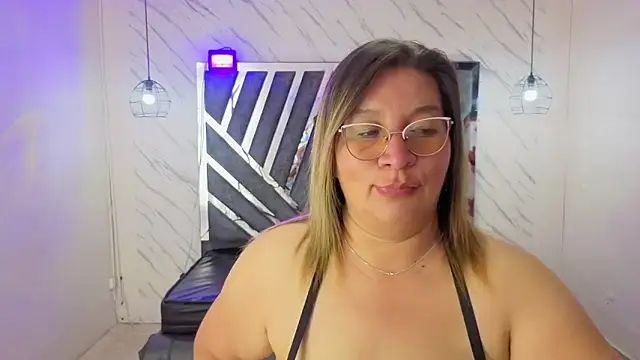 Czat XXX na żywo – MaylinRosse_