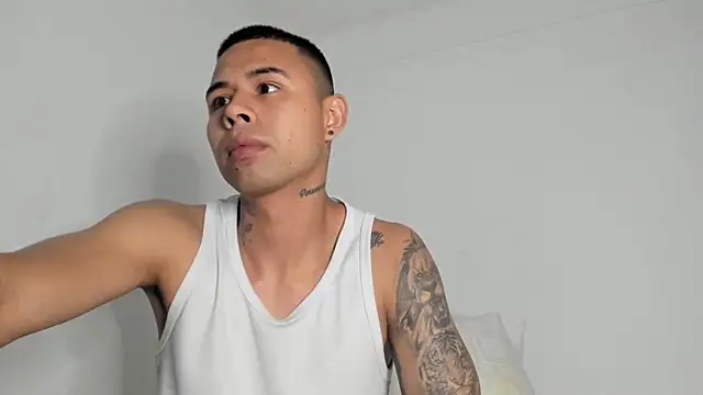 _Logan_Colton_ Chat XXX in diretta