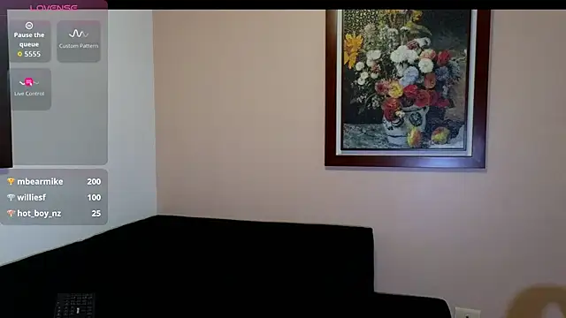 hairyncuteass élő XXX-chatje