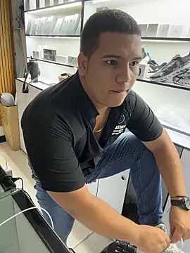 Patricio_02's Webcam Show