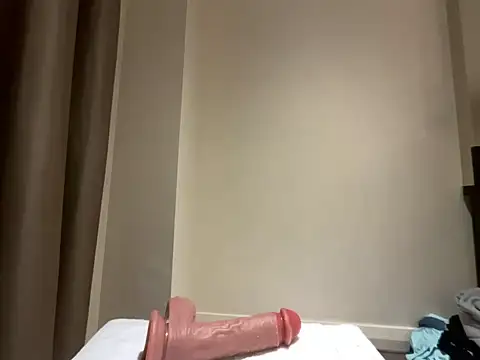 LondonJasmine69 Show in webcam